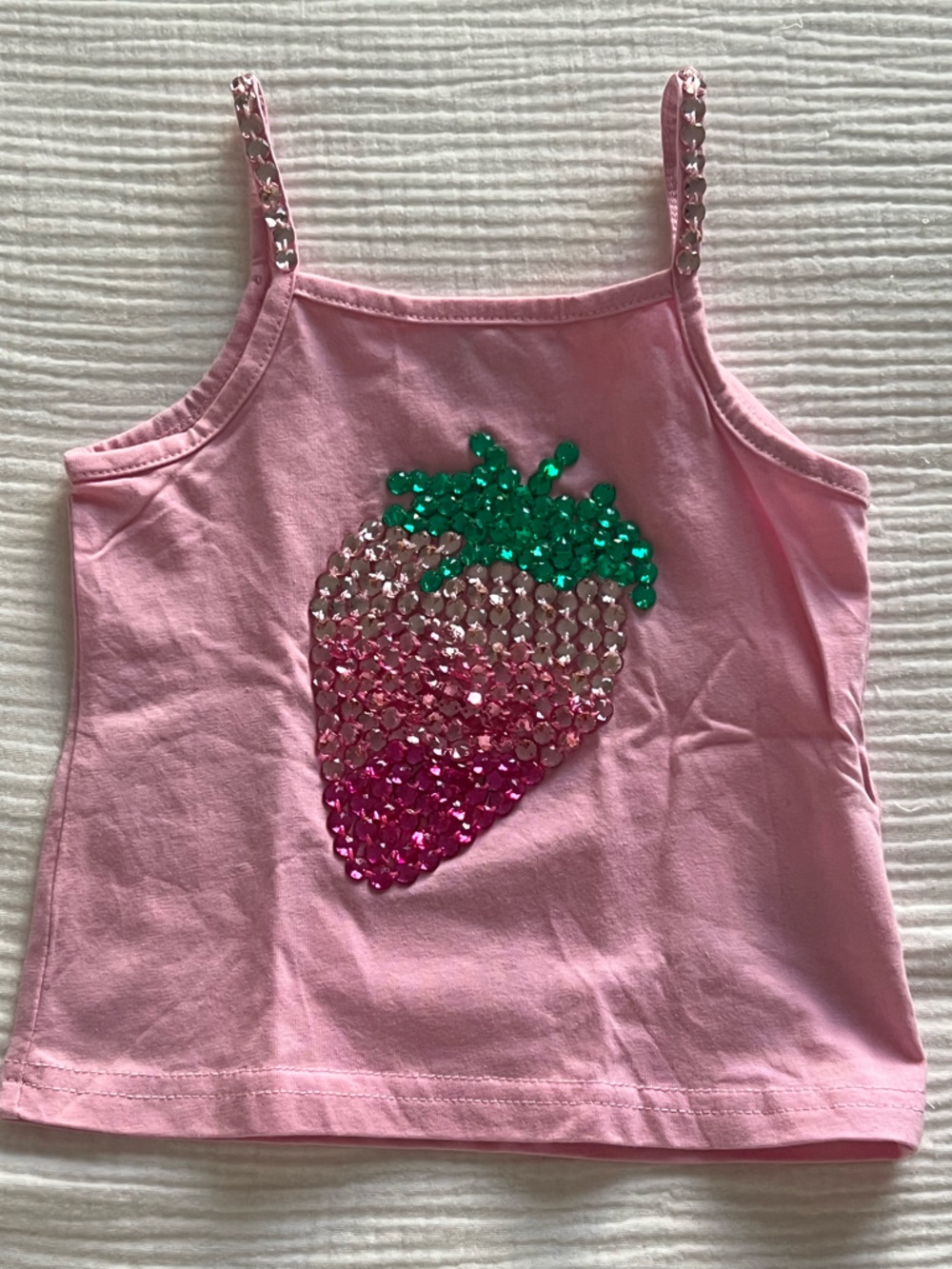 🍓Lola + The Boys Pink Sequin Strawberry Appliqué Tank (4)🍓